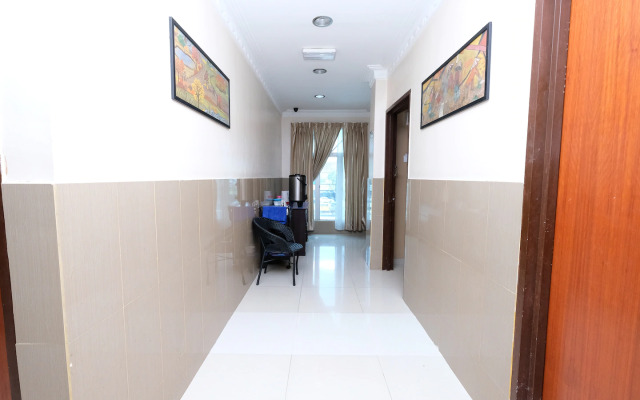 Super OYO 707 Ayuni Hotel