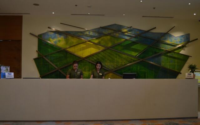 Apartment Carola B 711 at Pico de Loro