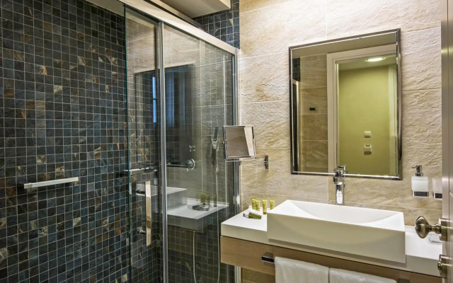Swell Boutique Hotel