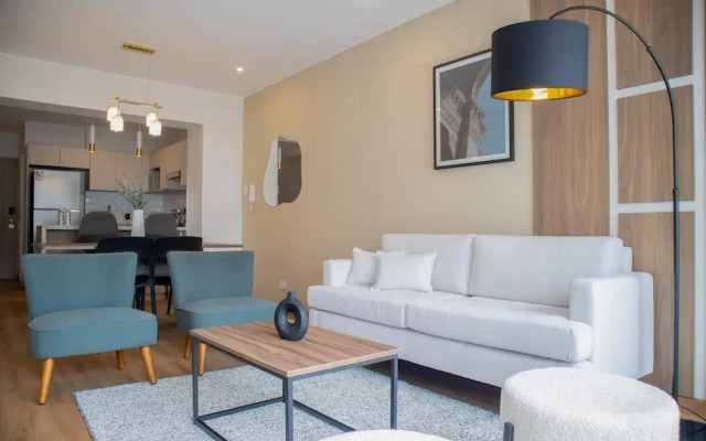 Beautiful 2BR With Fantastic Pool in Miraflores