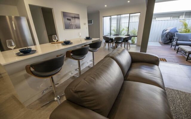 Karrinyup Waters House Rentals