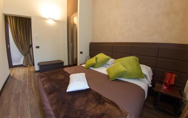 Arena Luxury Rooms