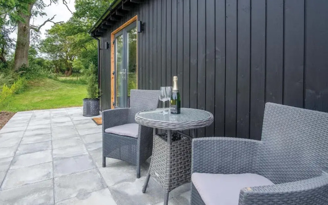 The Shed - 1 Bedroom - Cosheston