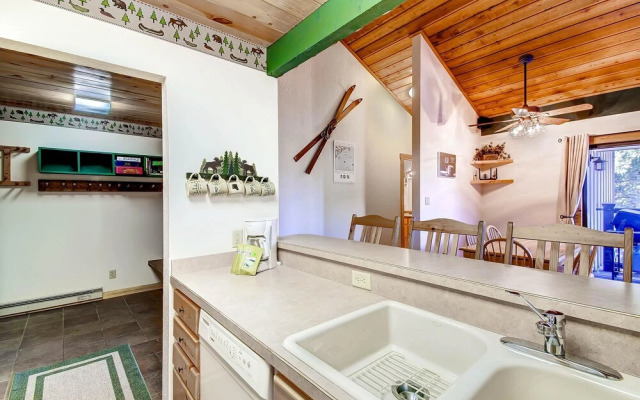 Double Eagle Bldg. B #32