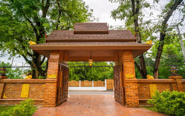 Siri Nakornpink Chiang Mai Hotel (Sha Plus+)