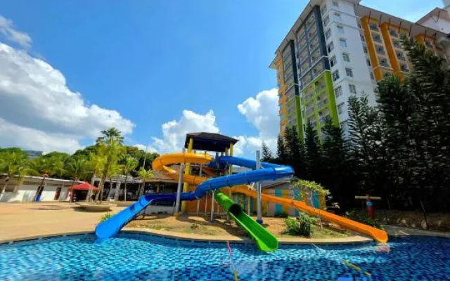 Melaka Town Area Top 1 Family Lovers Water Themepark Suites by GGM - photo 2