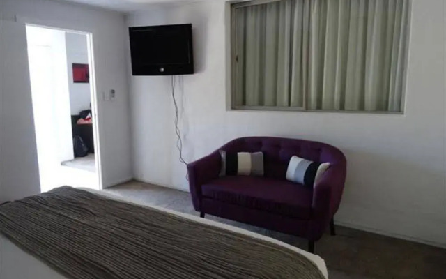 Apartments of Great Divide Motor Inn