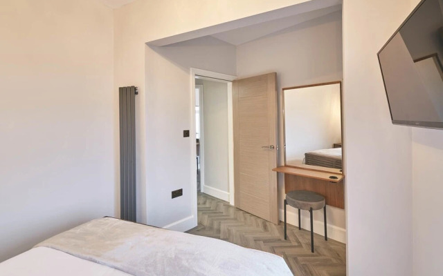 Bellevue Apartment 2