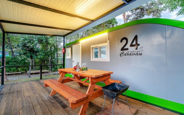Gapyeong Saeyeon Caravan - Glamping