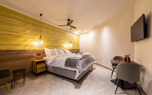 Trikala Mall Suites !
