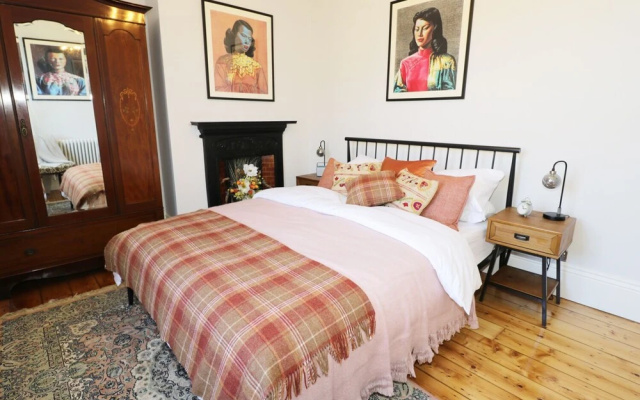Laburnum Cottage