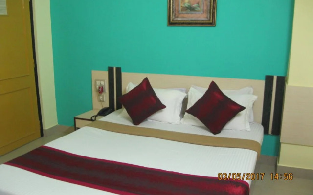 Hotel Trimurti Heights