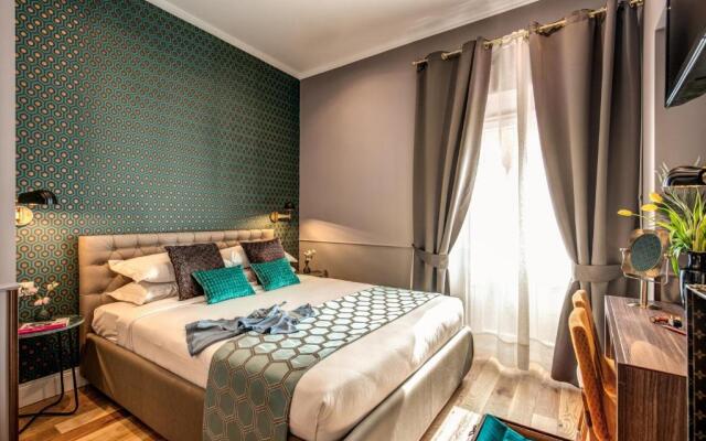 Tree Charme Parliament Boutique Hotel