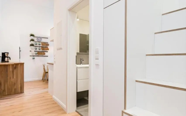 Stylish New Cube Loft II by Berlin-Wall-Apartments