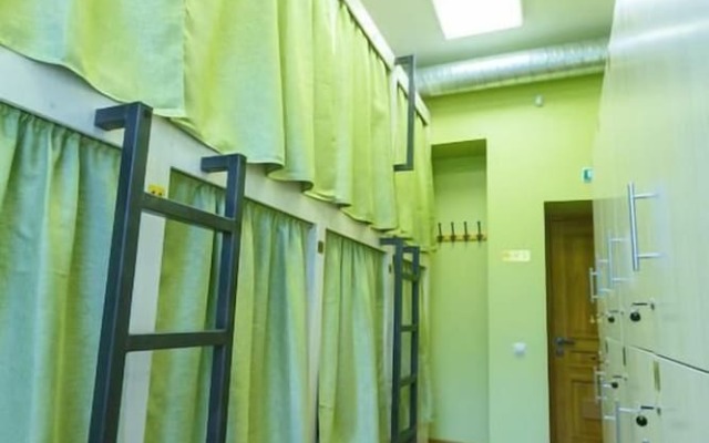 SupeRGood Hostel