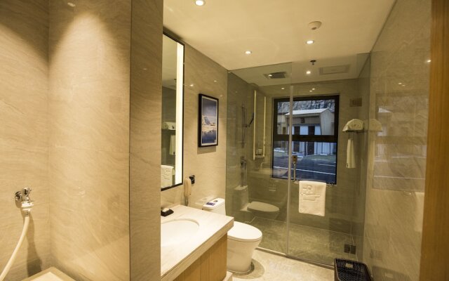 Spring Posh Roadsun International Hotel & Resort