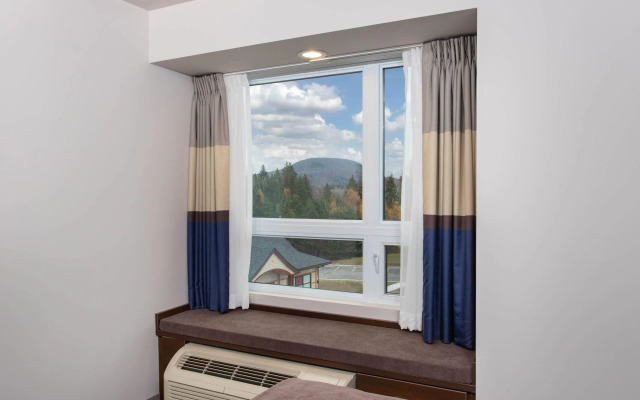 Microtel Inn & Suites by Wyndham Mont Tremblant