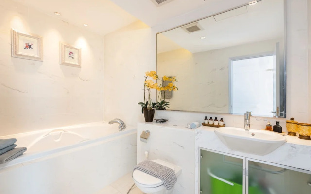 Serviced 1 Bed Panoramic Skyvillas