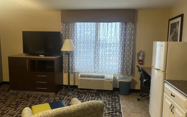 Baymont Inn & Suites Ft. Leonard/St. Robert