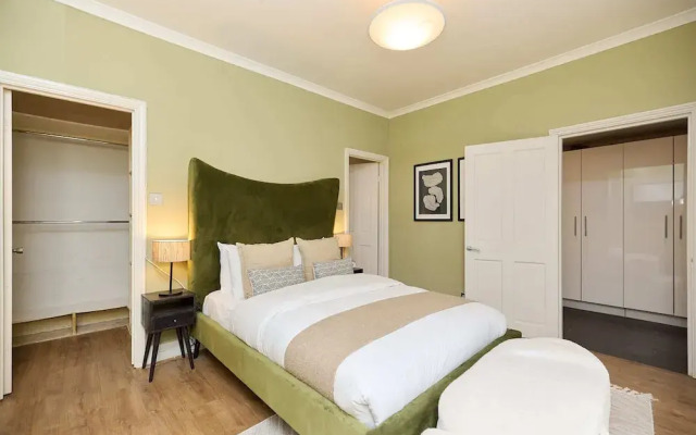 Kensington Garden Flat with Office