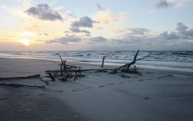 Amazing Home in Darlowo With 4 Bedrooms and Wifi