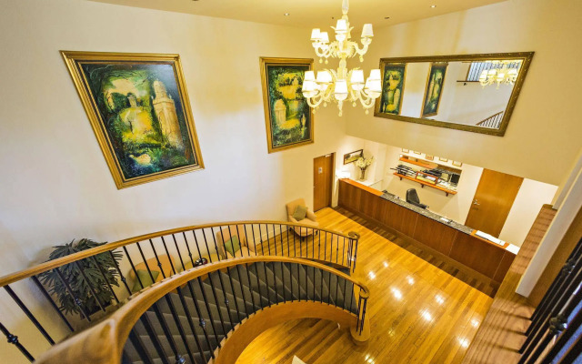 Seahorse Inn Hotel & Villas