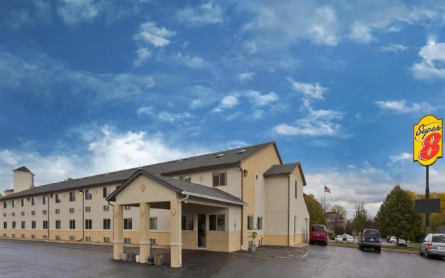 Super 8 Motel - Rockford