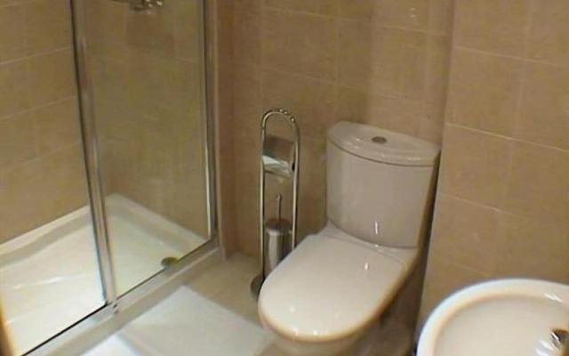 Earle House Serviced Apartments