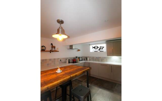 Terraced Kemptown House With a Balcony by the sea