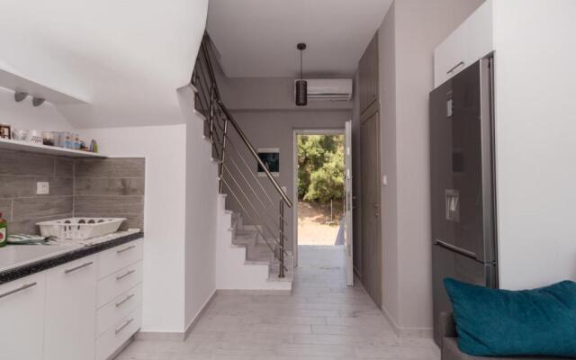 Akti Alegra Apartment