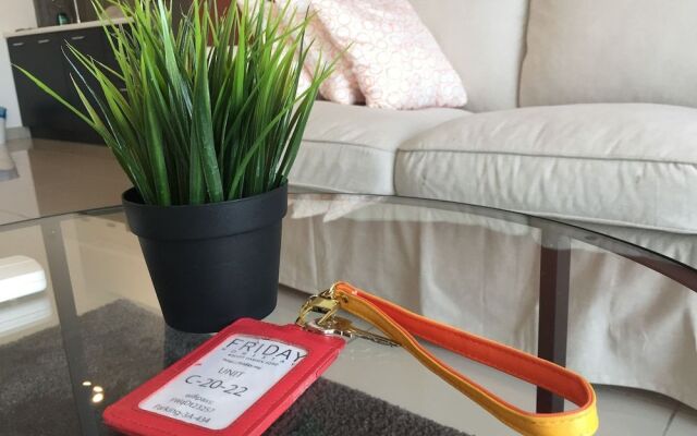 Scott Garden - Mid Valley by Leisure2U - Cheap stay, check in out time and price negotiable