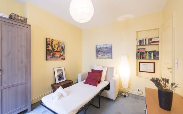 Comfortable near Montmartre