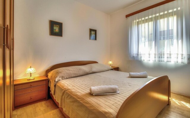 Nice Home in Zambratija With Wifi and 2 Bedrooms