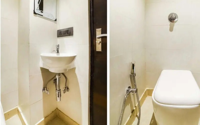 Collection O  80122 Pitampura Residency