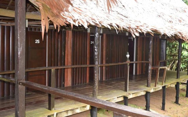 ExplorNapo Lodge