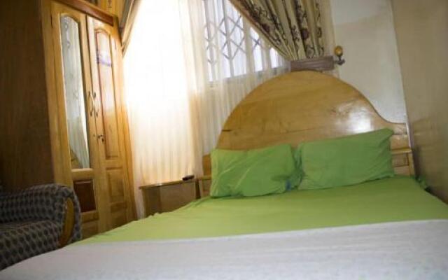 Elizz Guest House