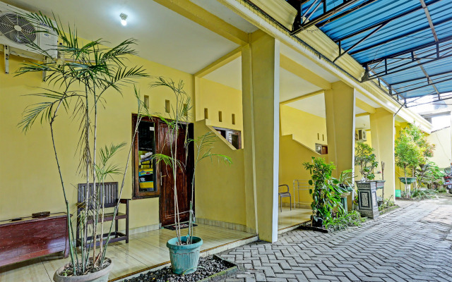 OYO 3214 Puri Amalia