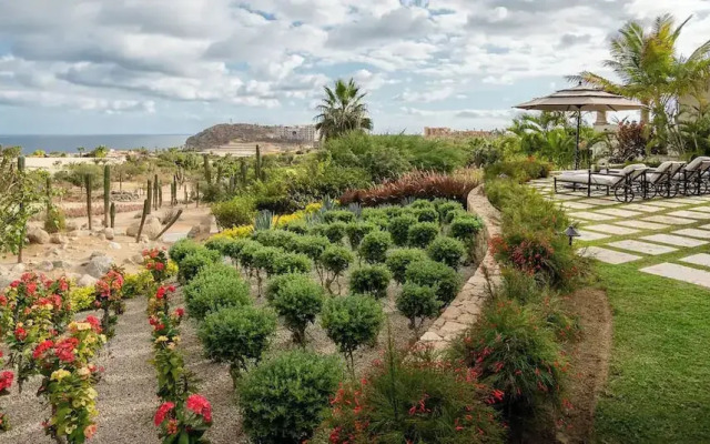 Stunning Ocean Views, Private Pool, & Seaside Golf