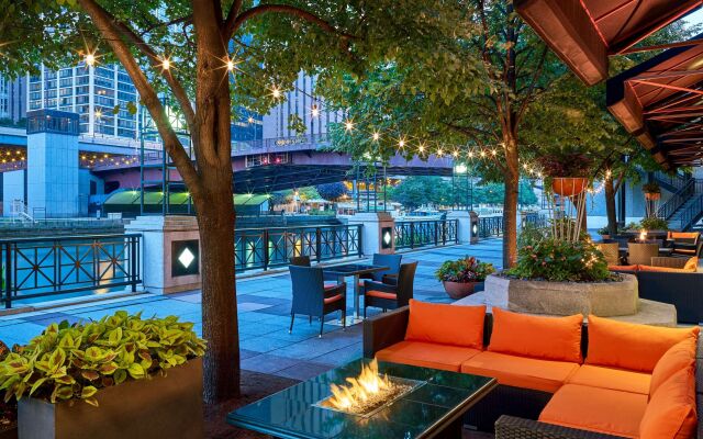 Sheraton Grand Chicago Riverwalk