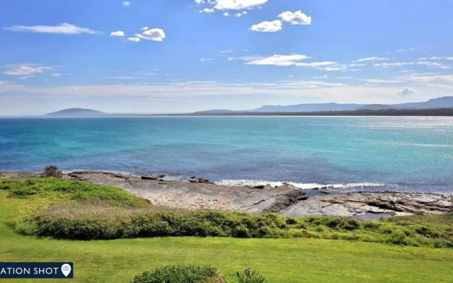 Surf Mist - contemporary seaside duplex
