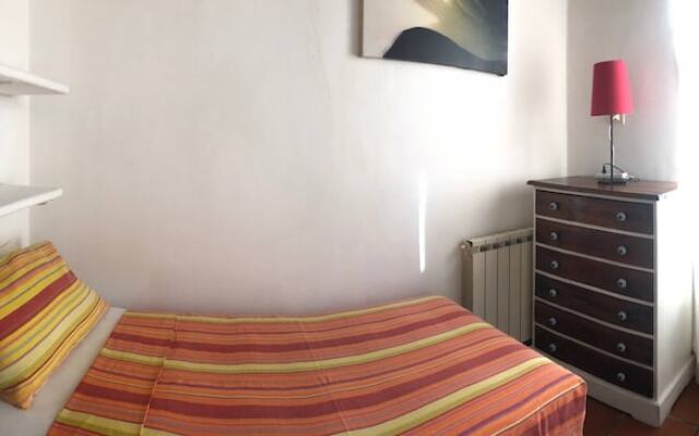 Apartment 6