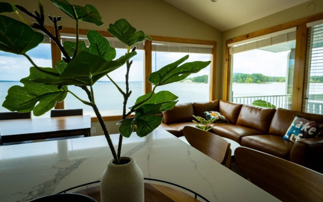 Rayburn Resorts