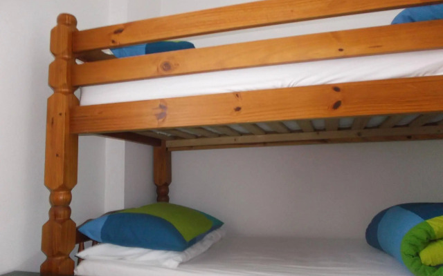 Fairman House - Hostel