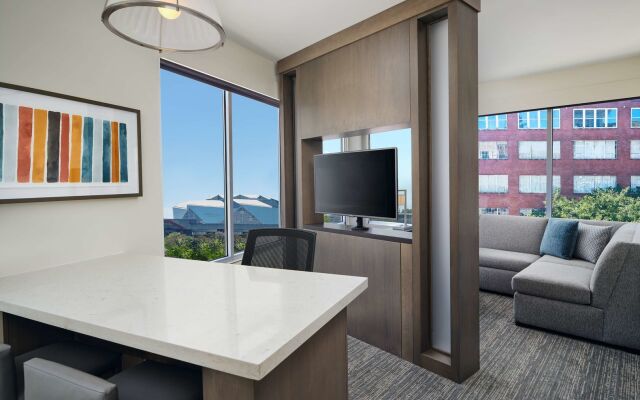 Hyatt House Atlanta Downtown