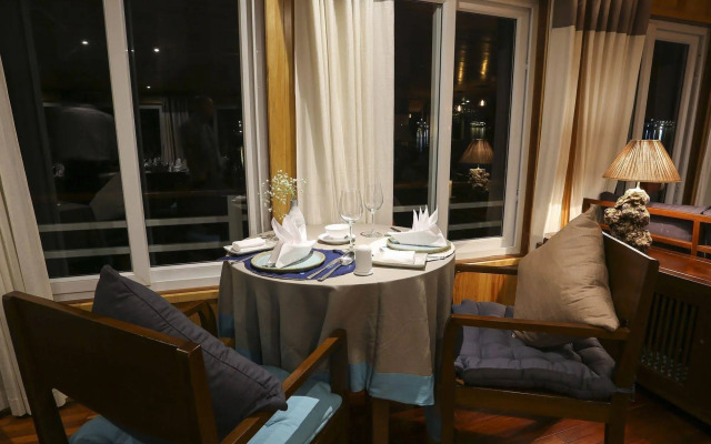 Secret Halong Cruise