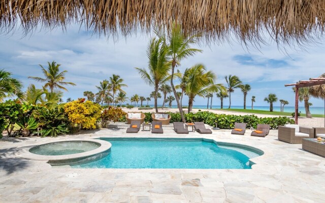 Ocean View Villa with Pool Chef Butler