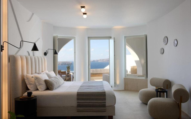 Omna Caldera Suites