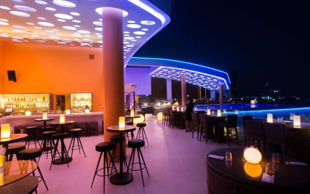 SUN & MOON, Urban Hotel