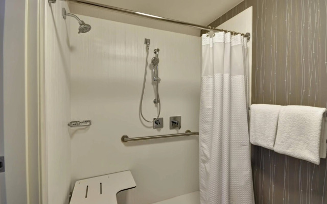 Courtyard by Marriott Dalton