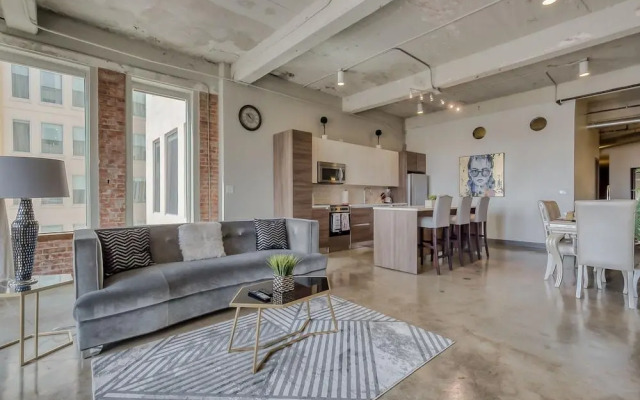 Luxury Downtown Dallas Stay By Amyfinehouse